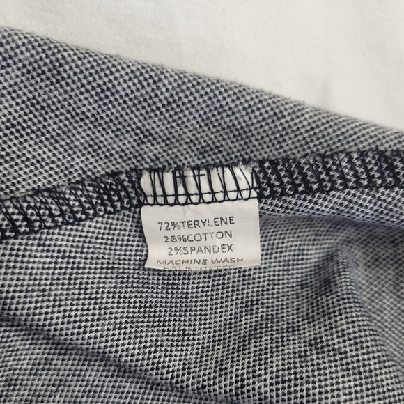 Brandy Melville Plaid Stretch Skirt Size Small - Picture 3 of 3